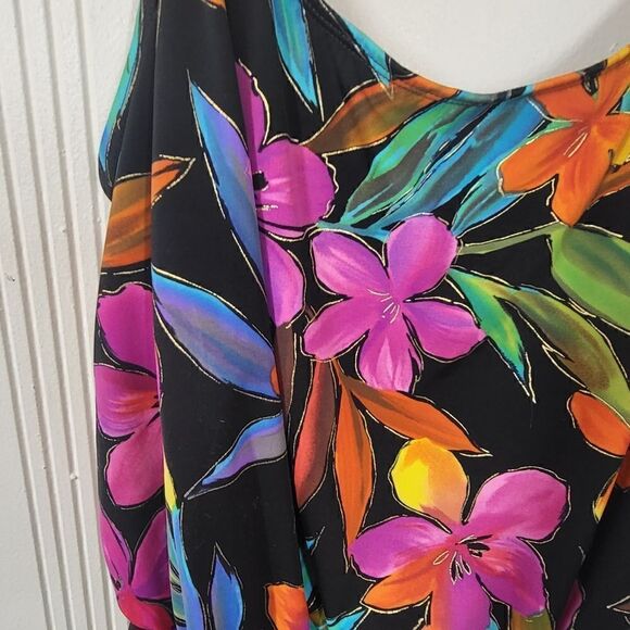 Plus Size Longitude One Piece Black Flowered Swimsuit - Picture 5 of 8